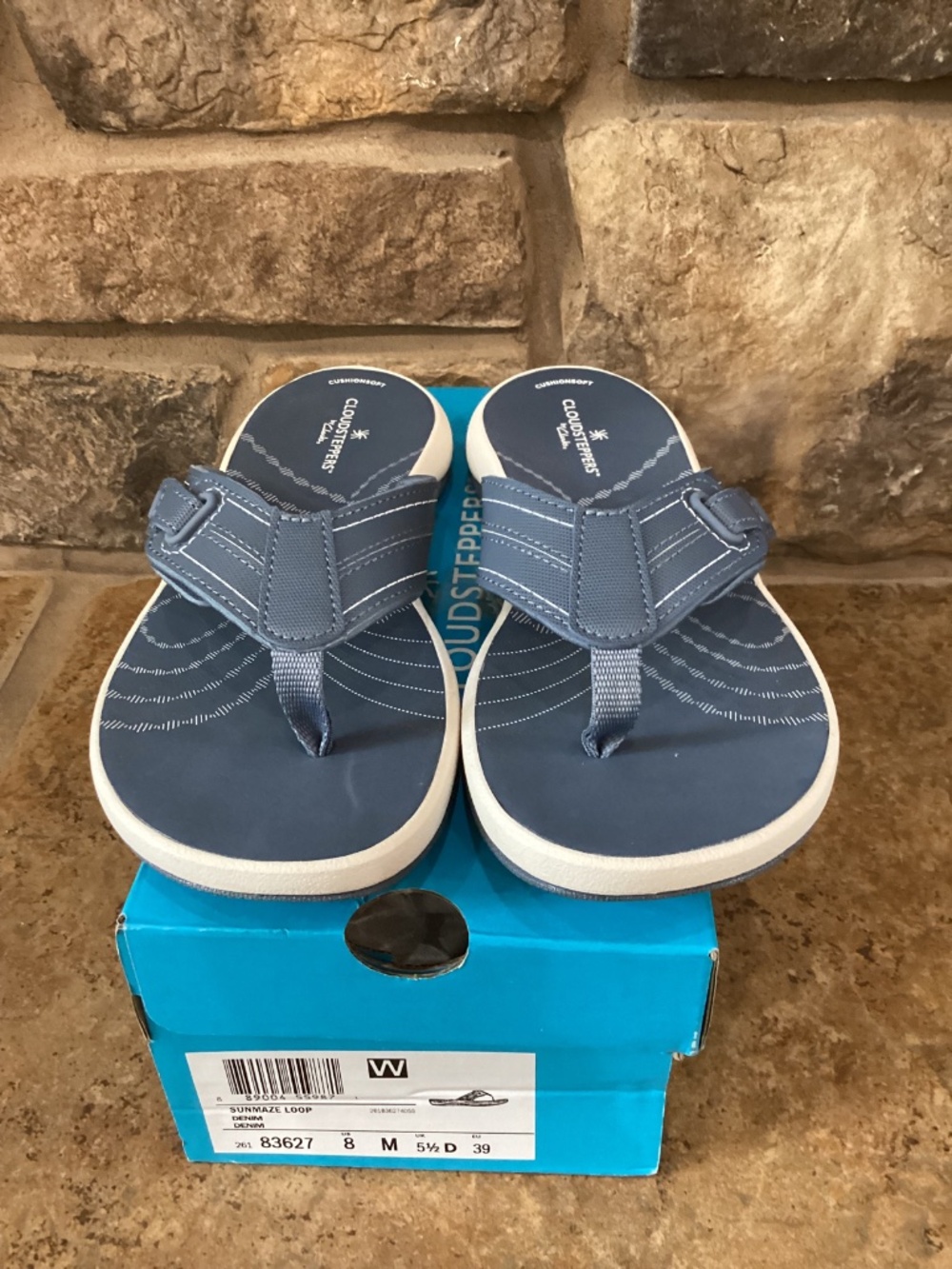 Cloudsteppers Clarks Sunmaze Loop Womens Flip Flop Sandals 8 Denim Blue NIB - Picture 5 of 8